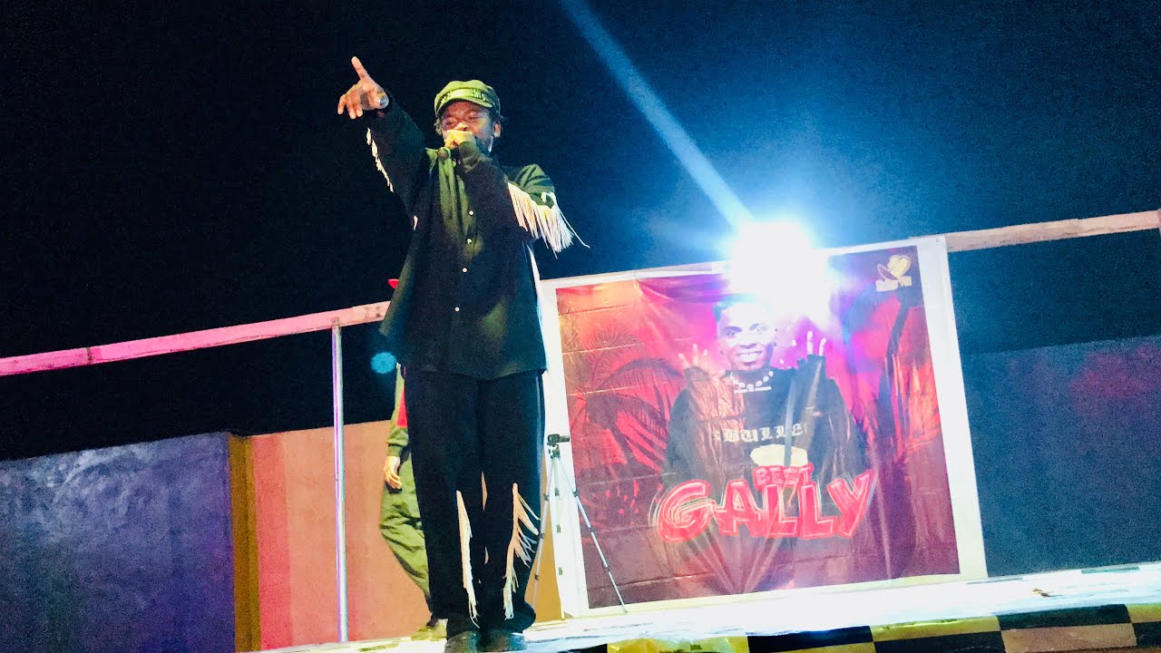 Best Gally Full performance at Wiyaala art center inside Funsi