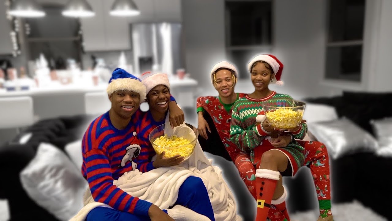 CHRISTMAS MOVIE NIGHT WITH FRIENDS | VLOGMAS DAY 5