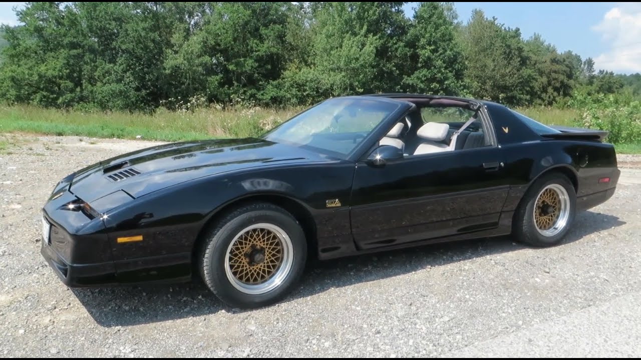 1988 Pontiac Trans Am GTA Walkaround, Flybys & Exhaust Sound