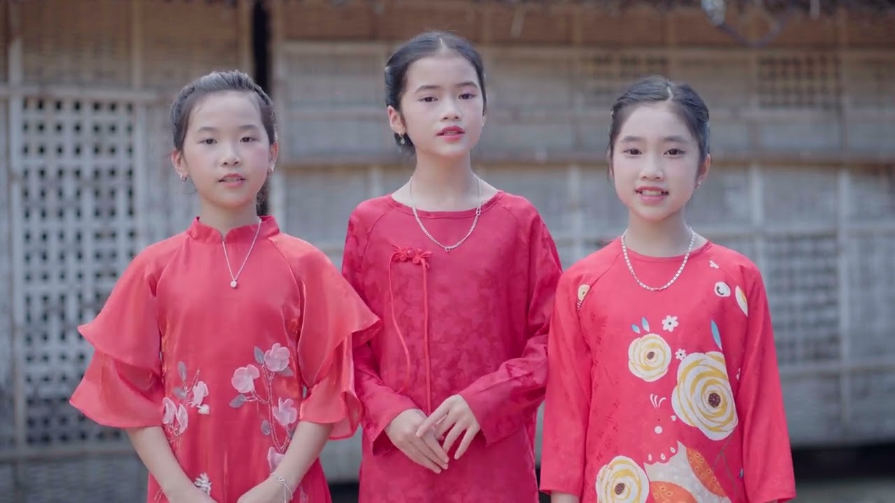 MS14_Nguyễn Thị Diệu Linh_Tô Thị Ánh Hằng_ Nguyễn Hà Lan_ Anh Nam Đàn