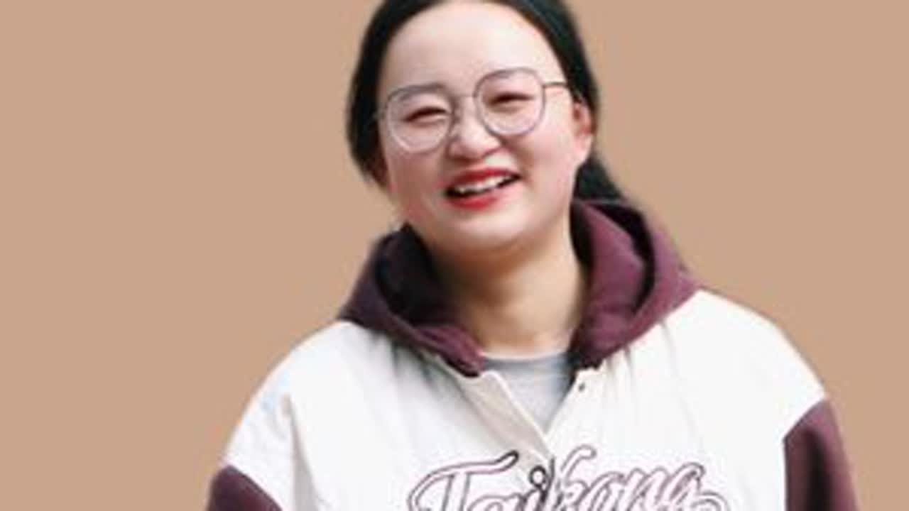 她没上高中，20岁结婚，如今当上了老板娘#25岁的我们 #那些年的我们 #久别重逢