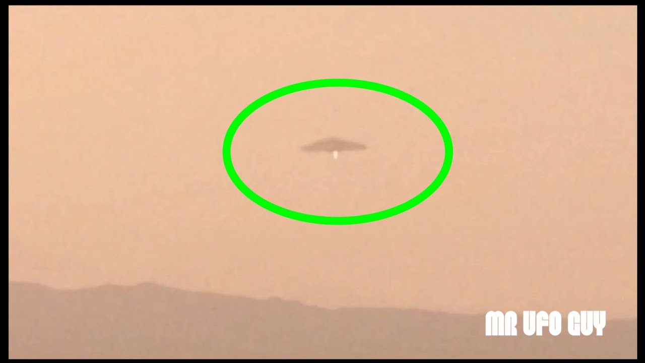 Stationary TR-3B Triangle UFO Sighting