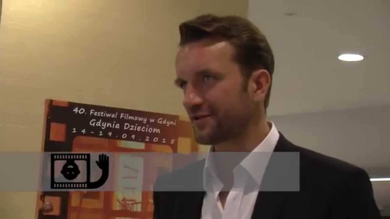 TOMASZ KOT W ROZMOWIE Z REPORTERAMI STUDIA FILMOTEKI SZKOLNEJ