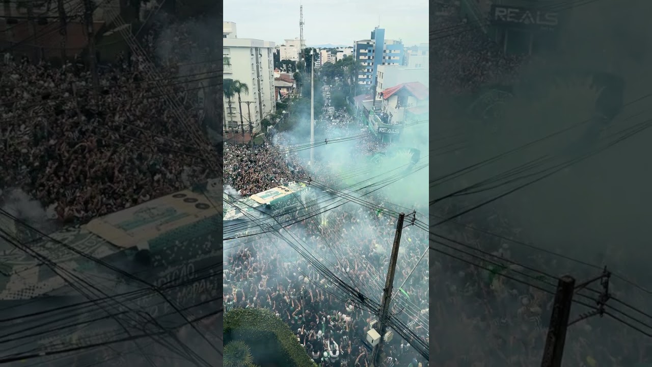 Torcida do Coritiba - Rua de Fogo no Couto Pereira