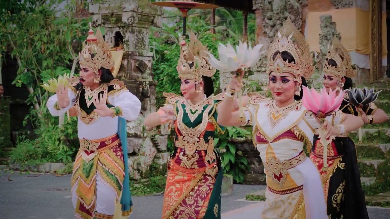 Tari Penyambutan Mahasamuhita Maskot Desa Rendang
