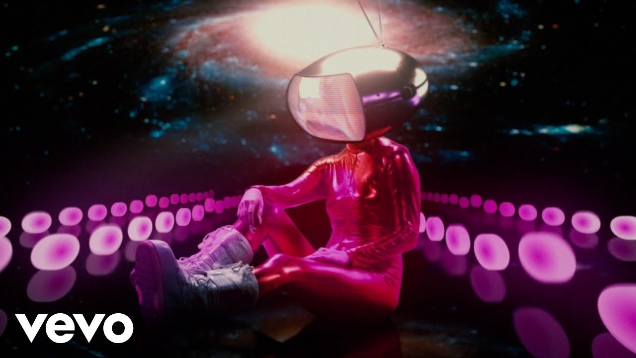 Nouveau Arcade - Jukebox Cake (Official Music Video)