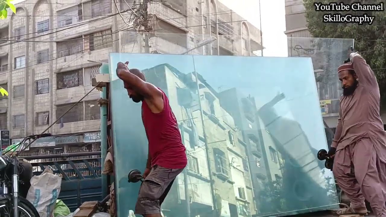 Technique Moving Heavy Glass | Glass Handling Technique | Glass Moving Skill |Moving Big Glass Skill