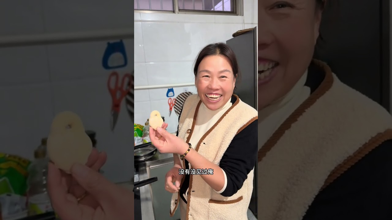 婆婆每年都会卡巧饼，姐妹们你们吃过巧饼吗？是不是只有山东才做巧饼呢？ #美食 #巧饼 #地方特色美食 #家的味道 #纯手工制作美食 @DOU+小助手 @抖音创作小助手 @抖音小助手