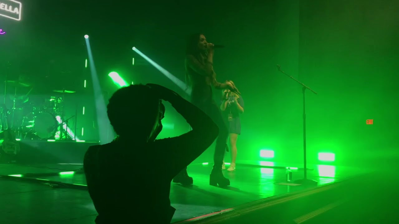 Lennon Stella - Kids (with Maisy Stella) - Live - Love Me Tour 2019