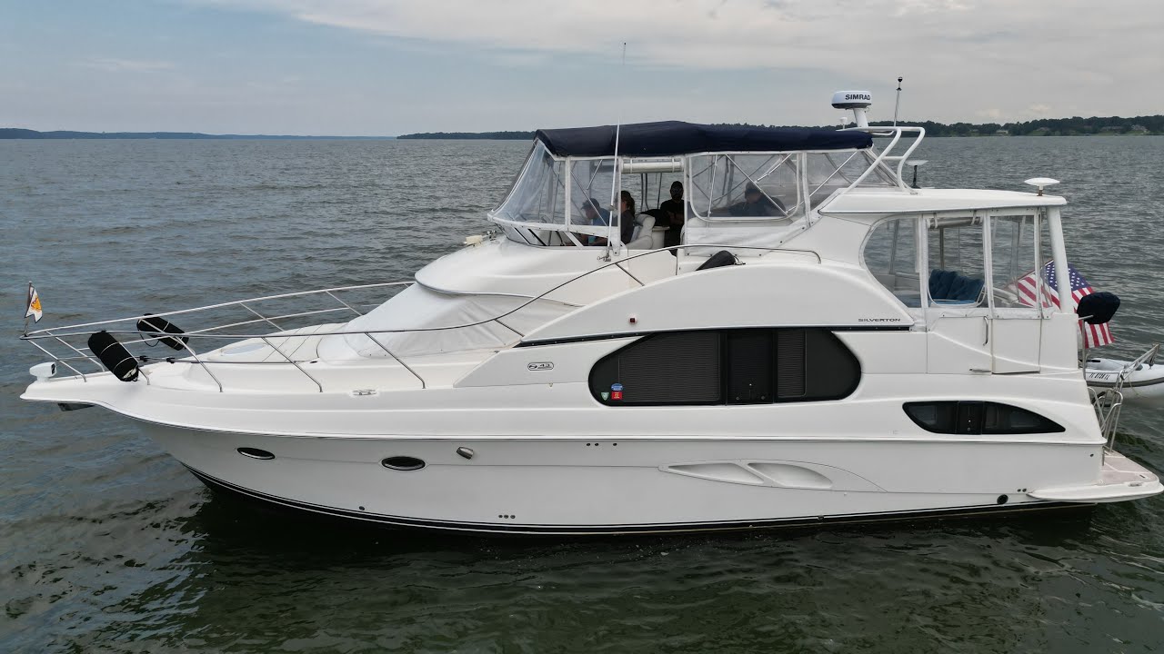 *SOLD* 2008 Silverton 43 Motor Yacht