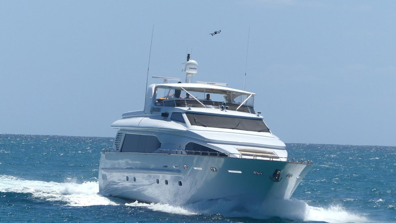 YACHTS (RELAXING) AT HAULOVER INLET#hauloverinlet