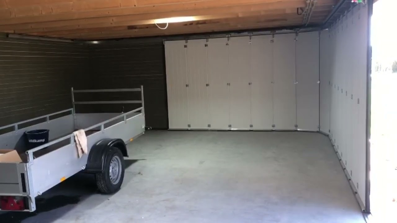 Centurion garagedeuren - Horizontaal openende garagedeur