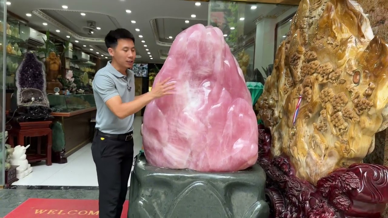 Nghìn Năm Có 1. Khối đá thạch anh hồng đẹp gần như hiếm có. Lh: 0973434682 #phongthuyhoangkim