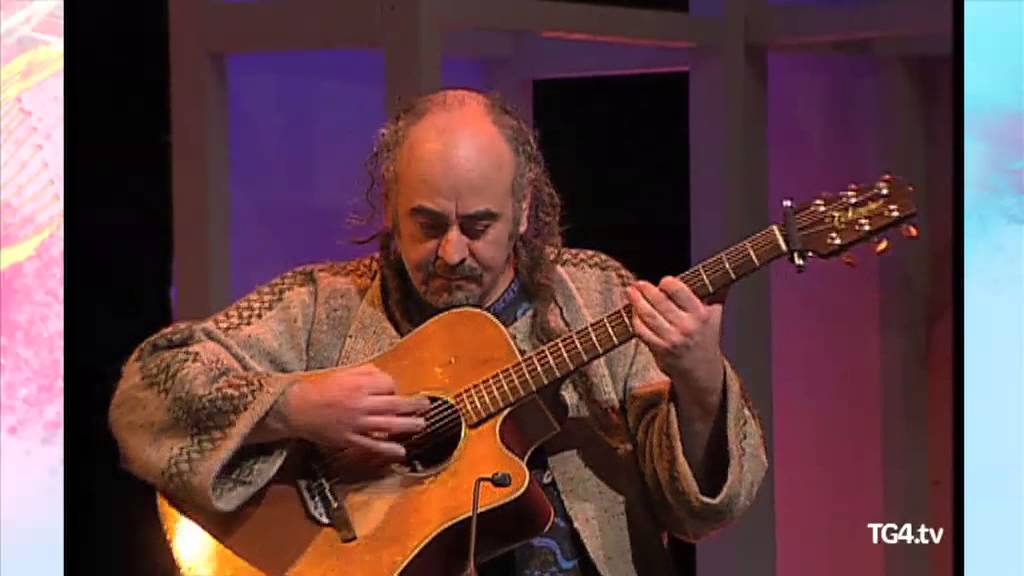 Matt Molloy & Cathal Hayden | Gradam Ceoil 2001 | TG4.tv