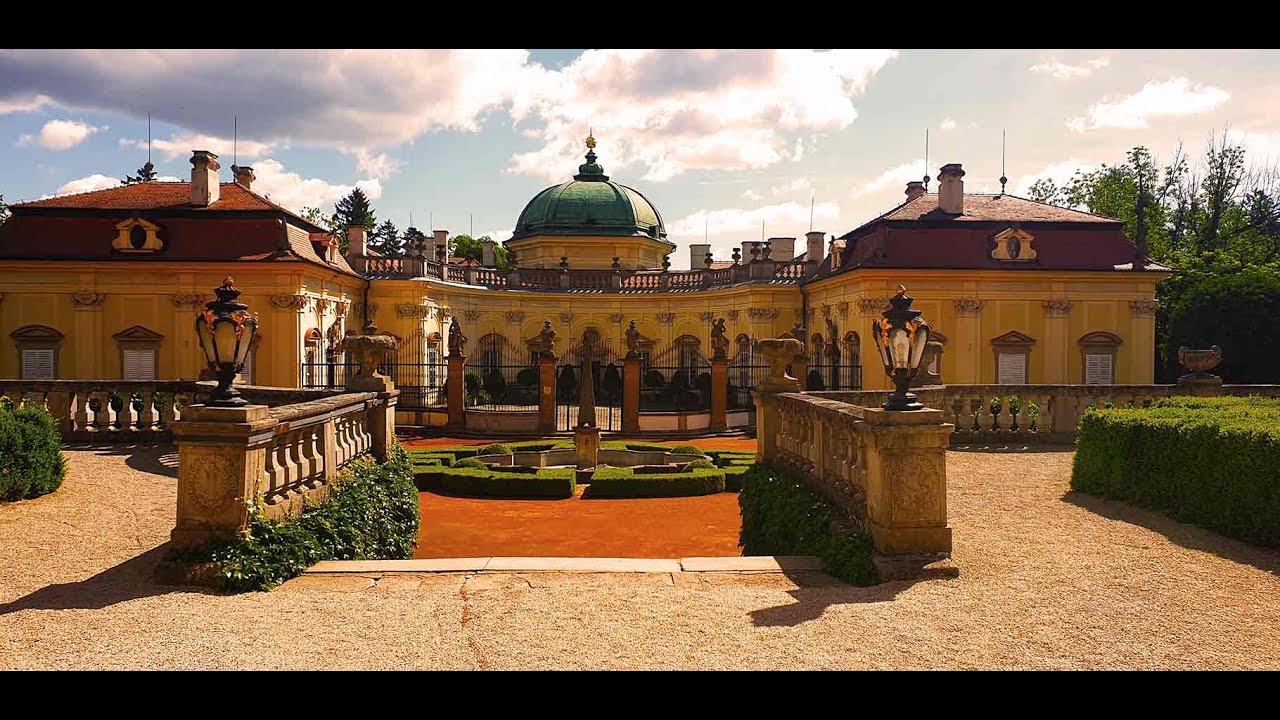 Putování po Moravě -  kemp Smradavka- Zámek Buchlovice - Velehrad a Batuv kanál...