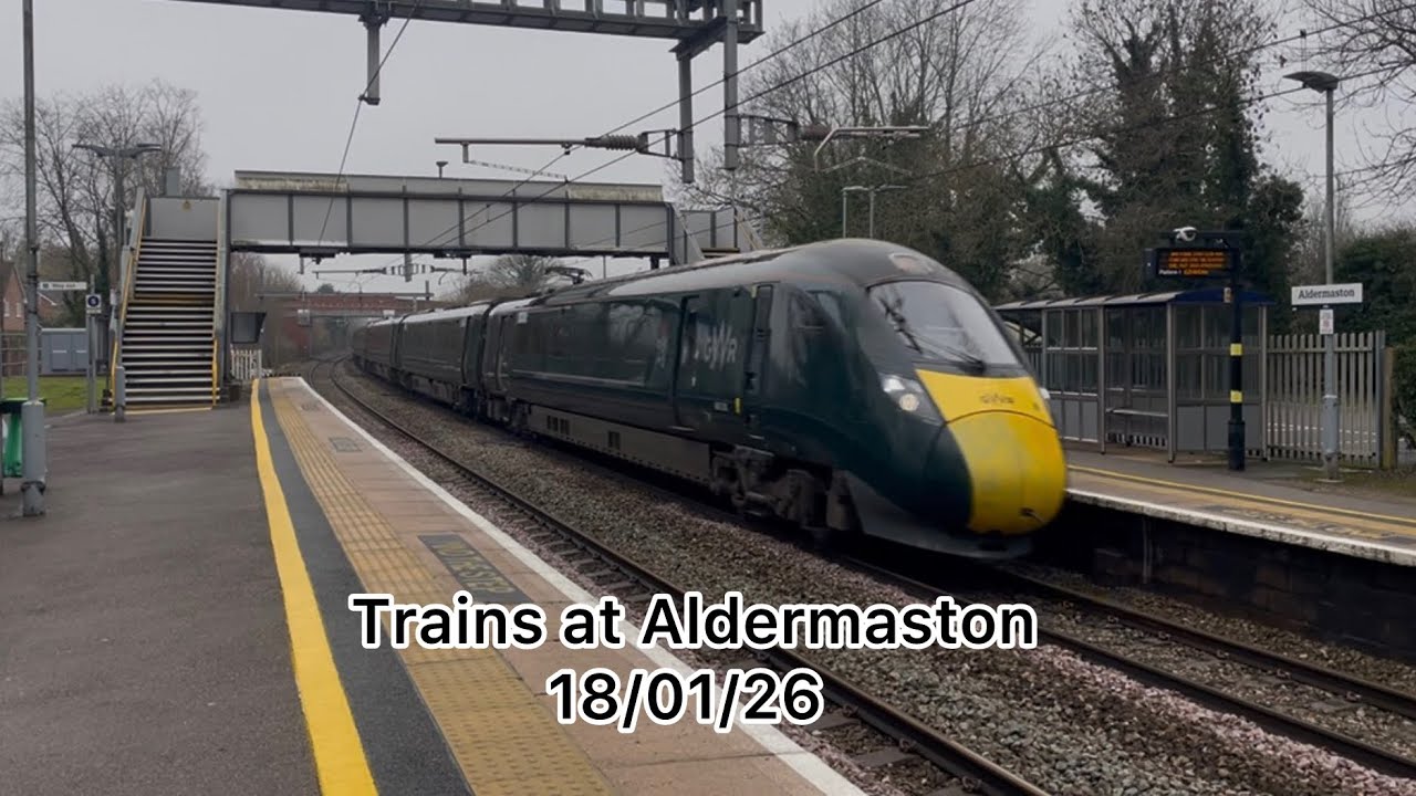 Trains at Aldermaston station 18/01/26 including Colas rail 37175 + 37099 