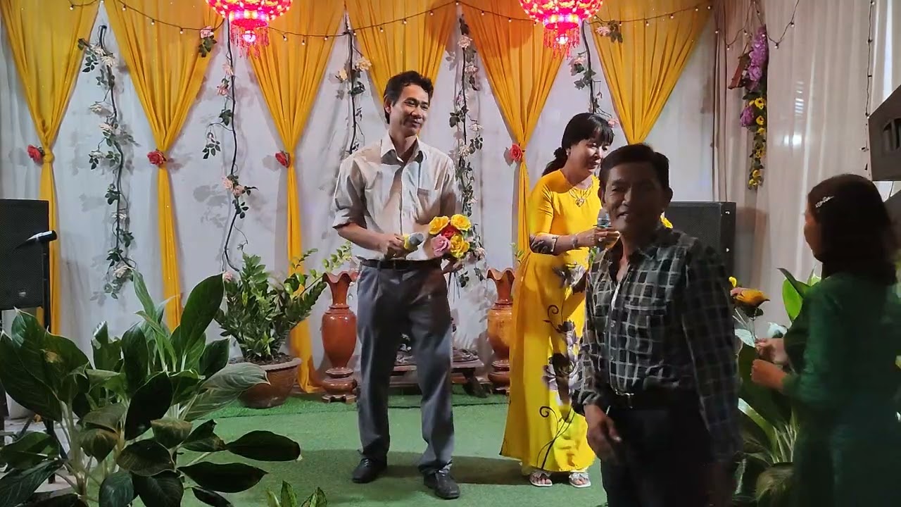 Chiều lên Bản thượng vợ chồng Thanh Ngọc song ca 
