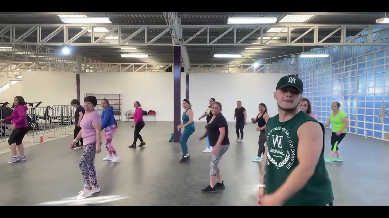 NUNCA PRNSE LLORAR | cumbia | ZUMBA CON ROYCE 