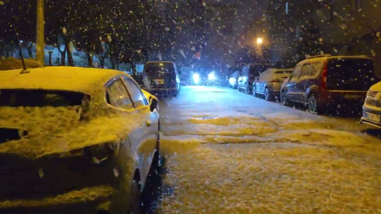 İSTANBUL'DA KAR YAĞIŞI..