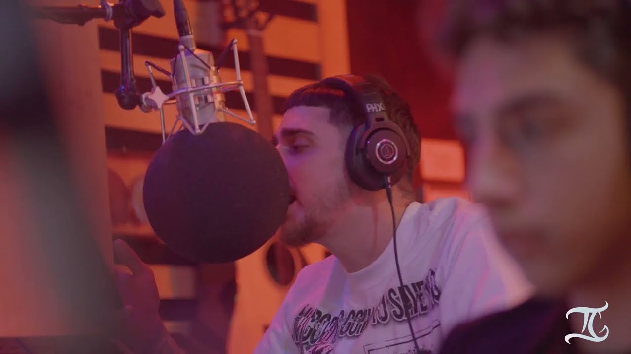 Tyler Gifted - Can't Fall Apart (Official Music Video)
