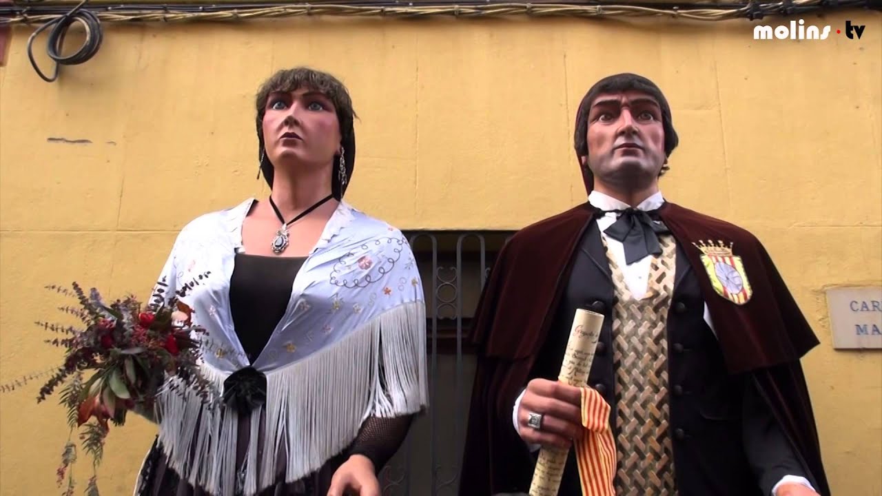 MolinsTV - 20-10-2015  Vestits Nous pels Gegants de Molins de Rei
