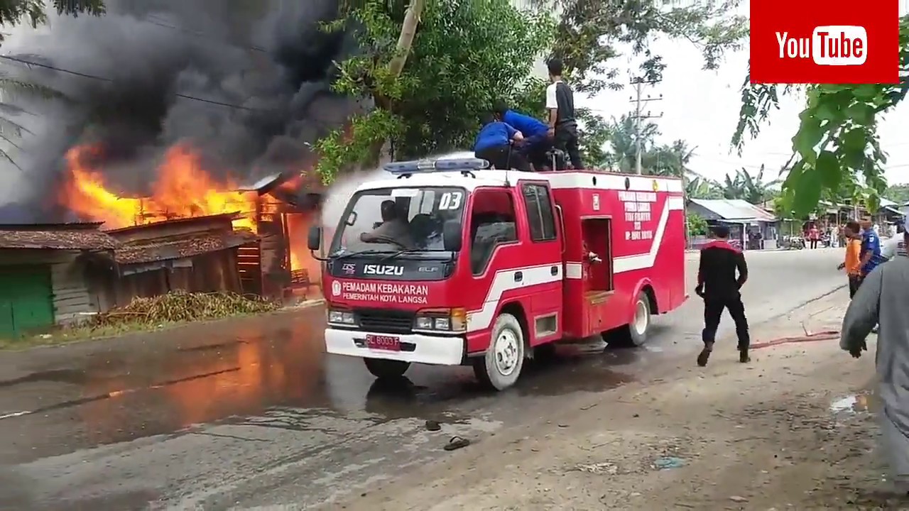 Aksi Tanggap Pemadam Kebakaran