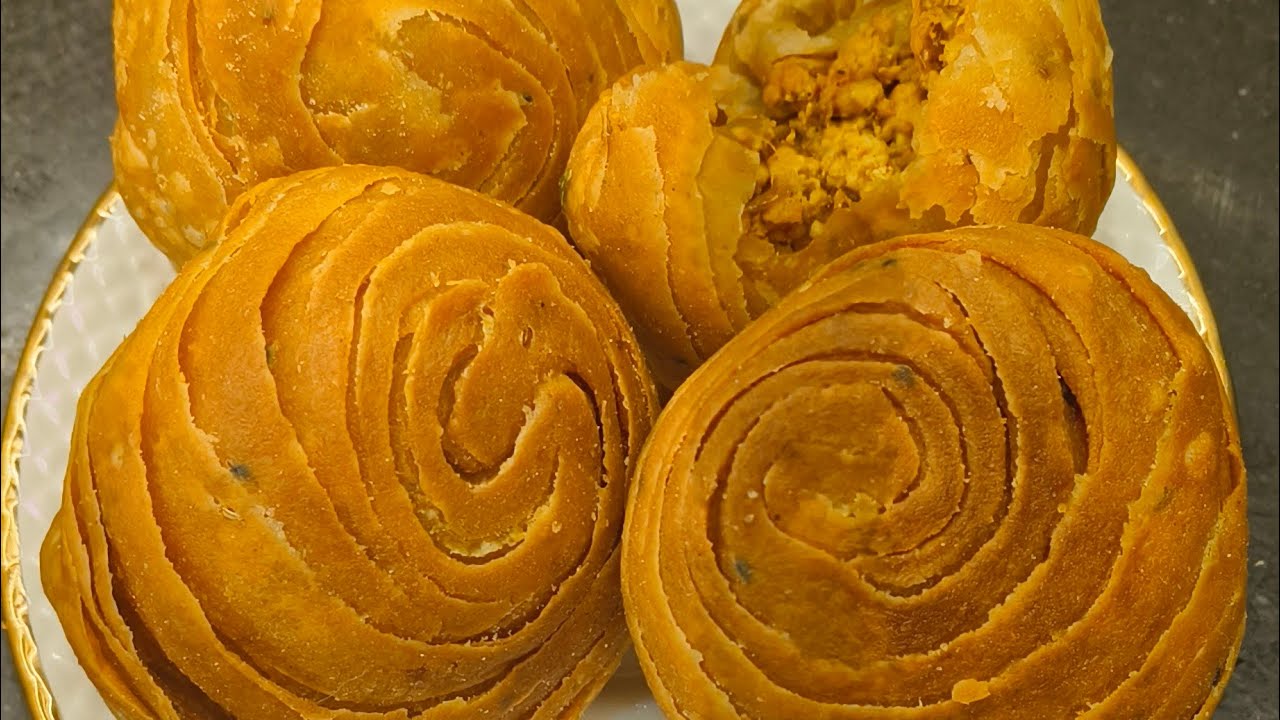 Lachha keema matar kachori ek bar kha lenge to bar bar khana chahenge yah itni krispy lagte Hain /