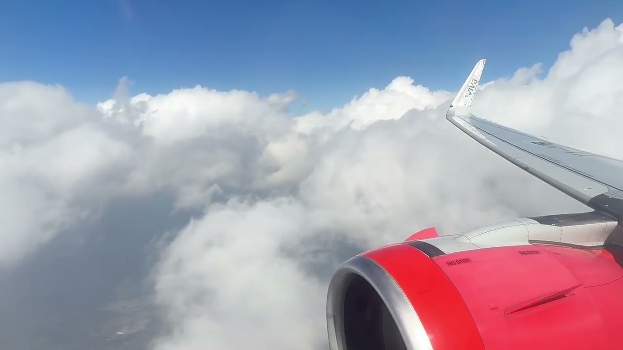 Viva A320 cloud surfing approaching NLU 2 01 2026