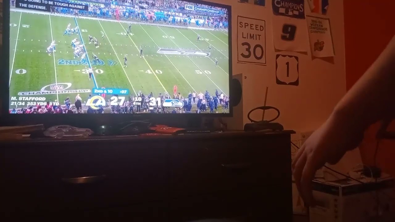 Seahawks fan Reaction to NFC Championship Rams vs Seahawks Ending