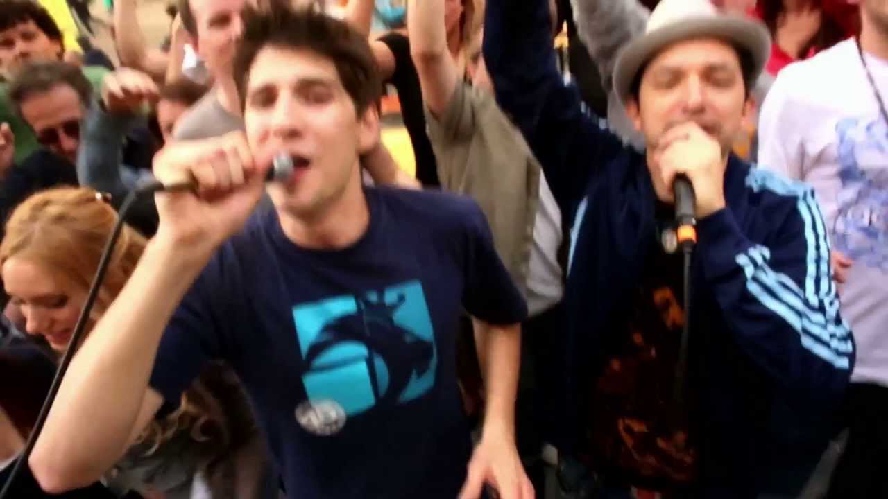 De Luca - Es F&auml;scht Feat. Don Caramelo (Official Video)