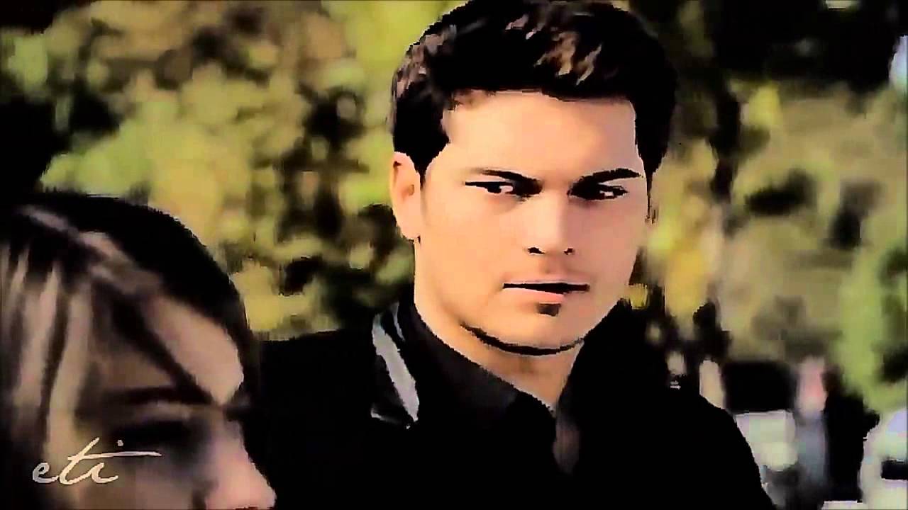 Не спира да боли 2013