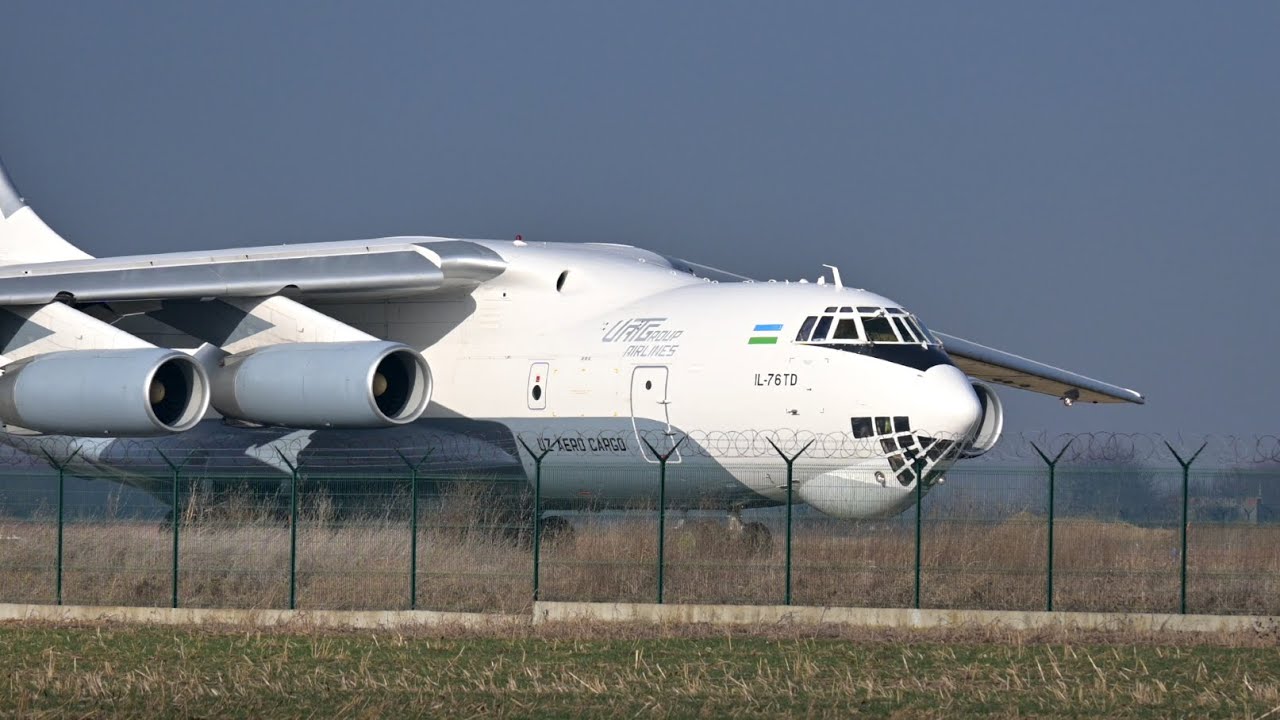 NOISY! #ilyushin #tashkent #cargo #belgradeairport #closeup