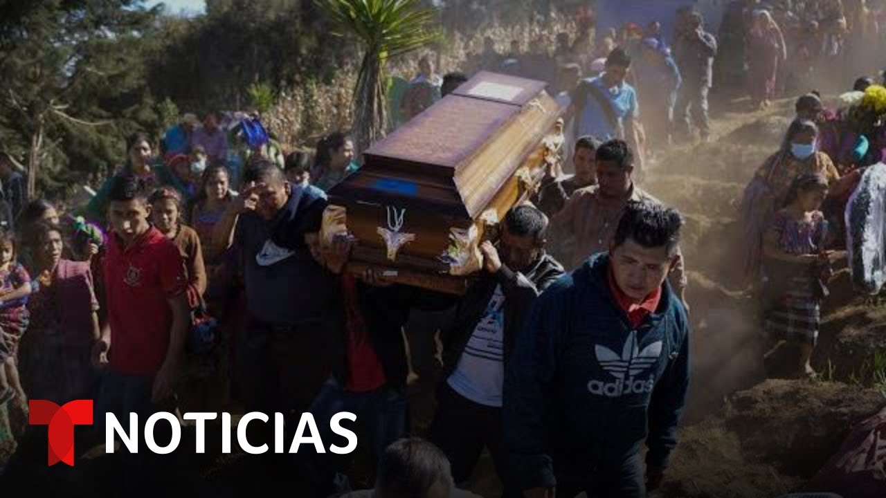 Guatemala recibe restos de migrantes fallecidos en Chiapas | Noticias Telemundo