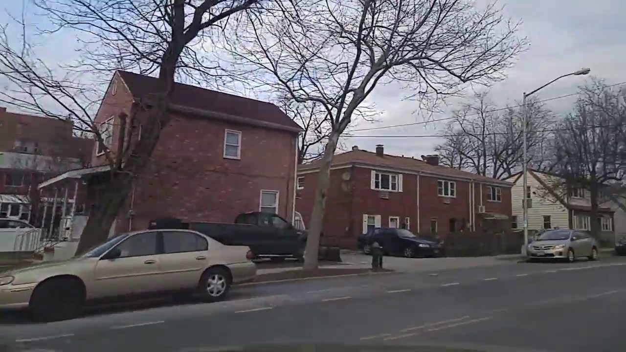 Driving from Briarwood to Fresh Meadows in Queens,New York