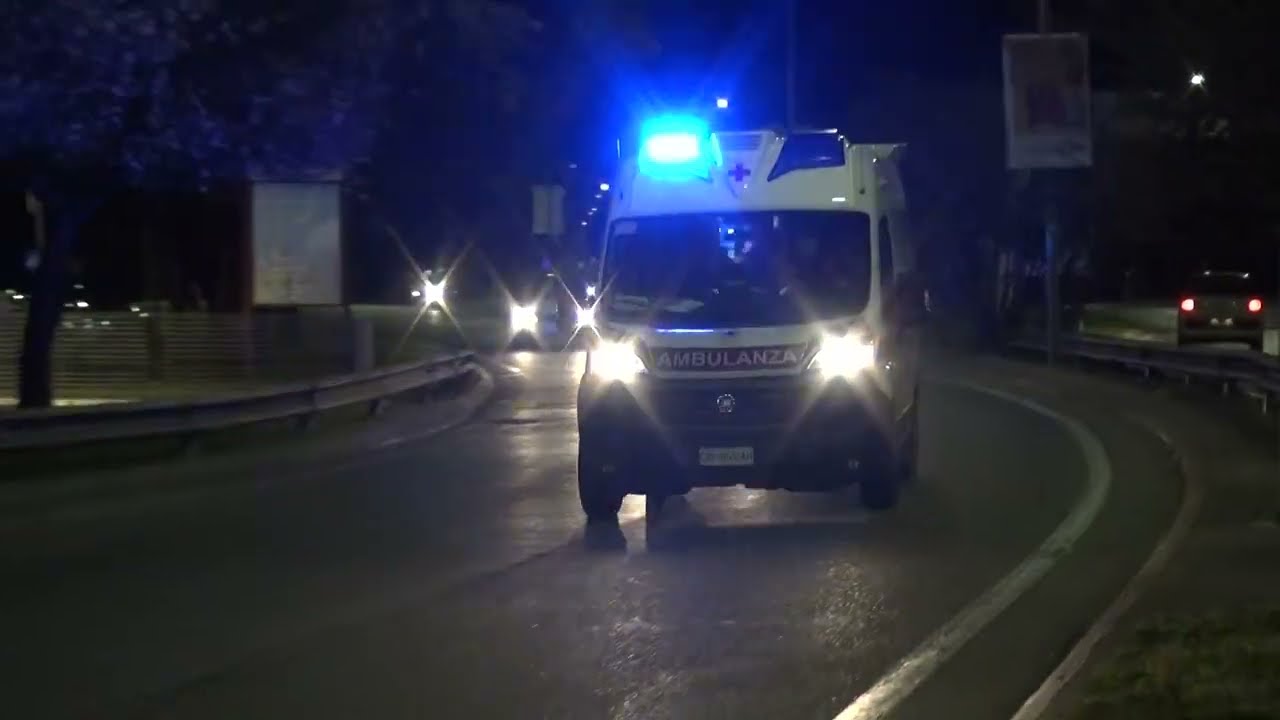 Croce Rossa Gavorrano + Automedica 118 Grosseto Emergenza in sirena