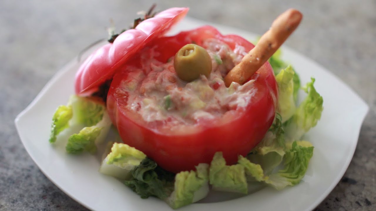 Tomates Rellenos de Atún y Mayonesa - Recetas de Cocina ✅