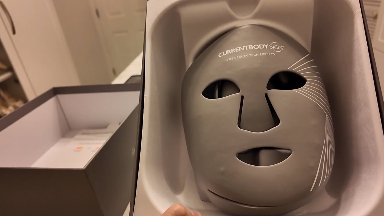 Does the CurrentBody LED Multi‑Light  Mask Actually Work? Unboxing + First Use @CurrentBody 