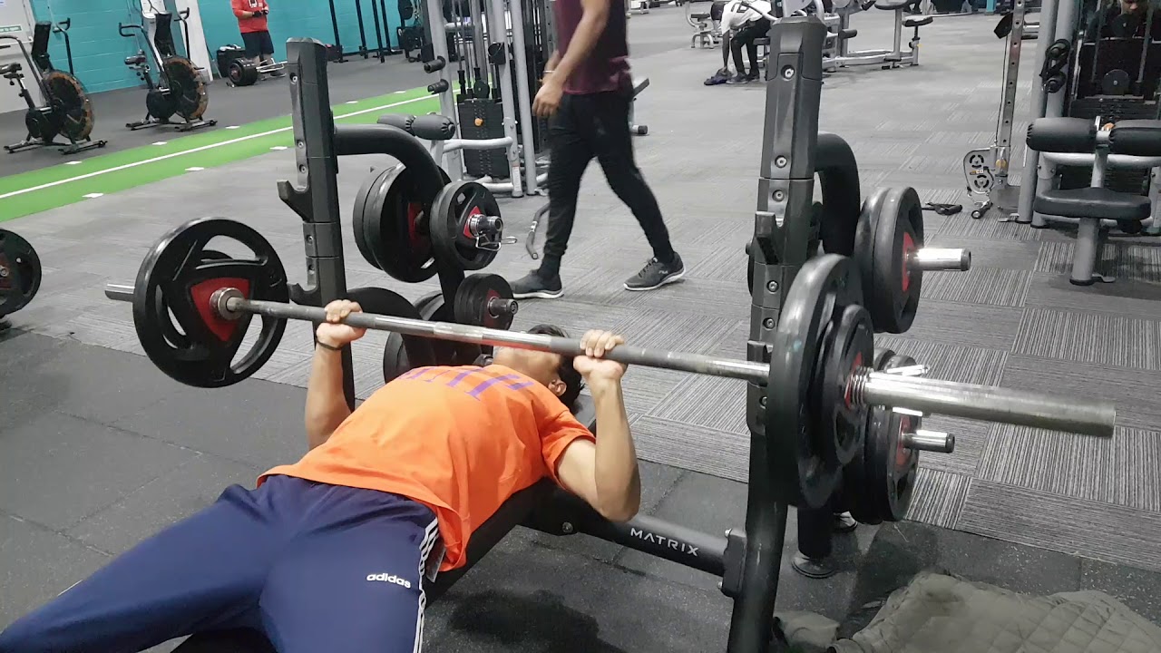 My first ever 70kg/154lbs bench press!!