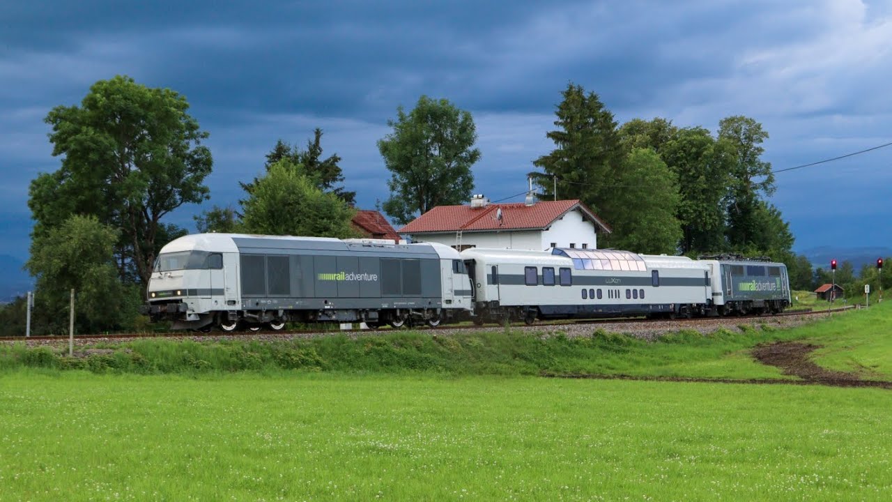 2016 902 mit Luxon und 111 222 als Sonderfahrt auf der Außerfernbahn