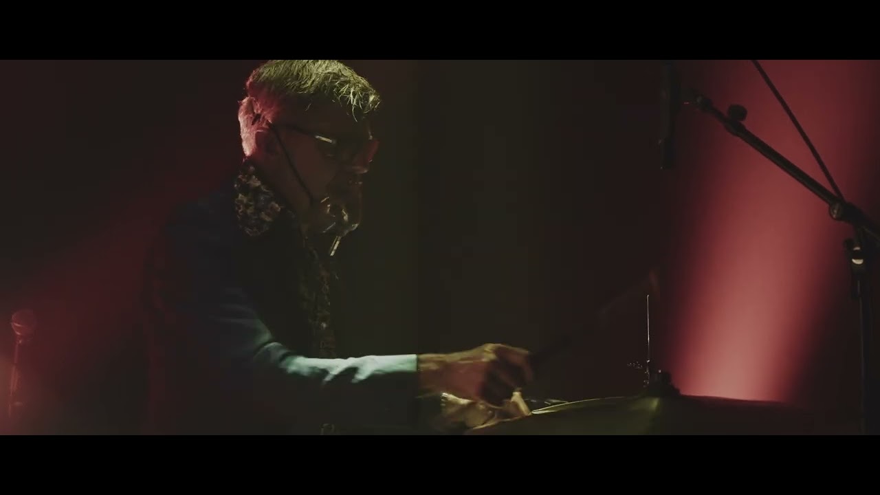 TECTONIC LP by Simon Berz; Karl Records Berlin, Prerelease Show Moods Zürich Nov 2025