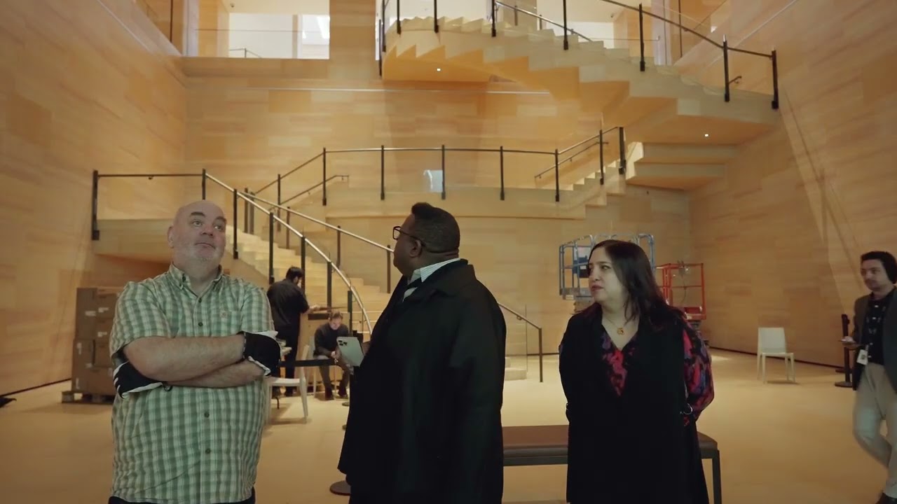 Watch Isaac Julien discuss “Lina Bo Bard – A Marvellous Entanglement.”