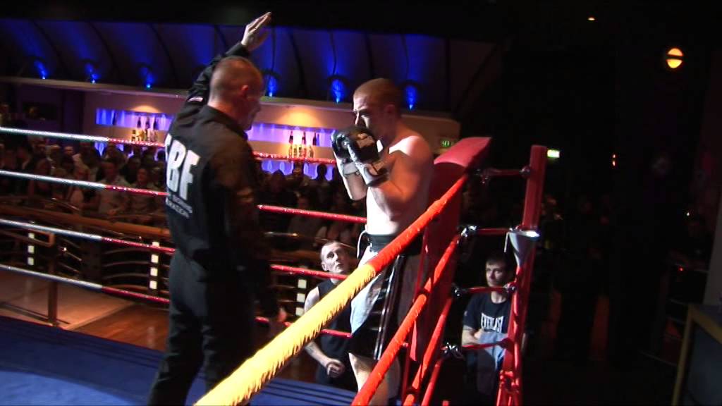 Unlicensed Boxer gets Beaten up in every Fight! - Intro Yvette Rowland