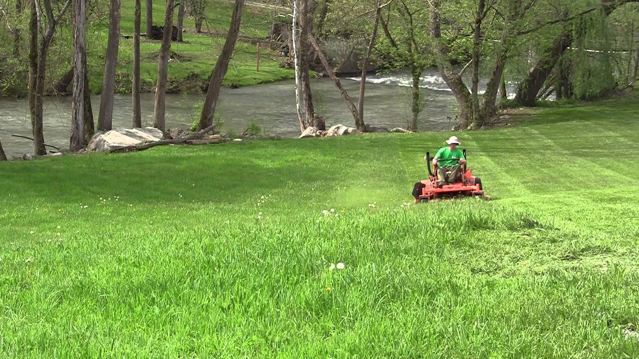 Mowing with my Scag Turf Tiger!