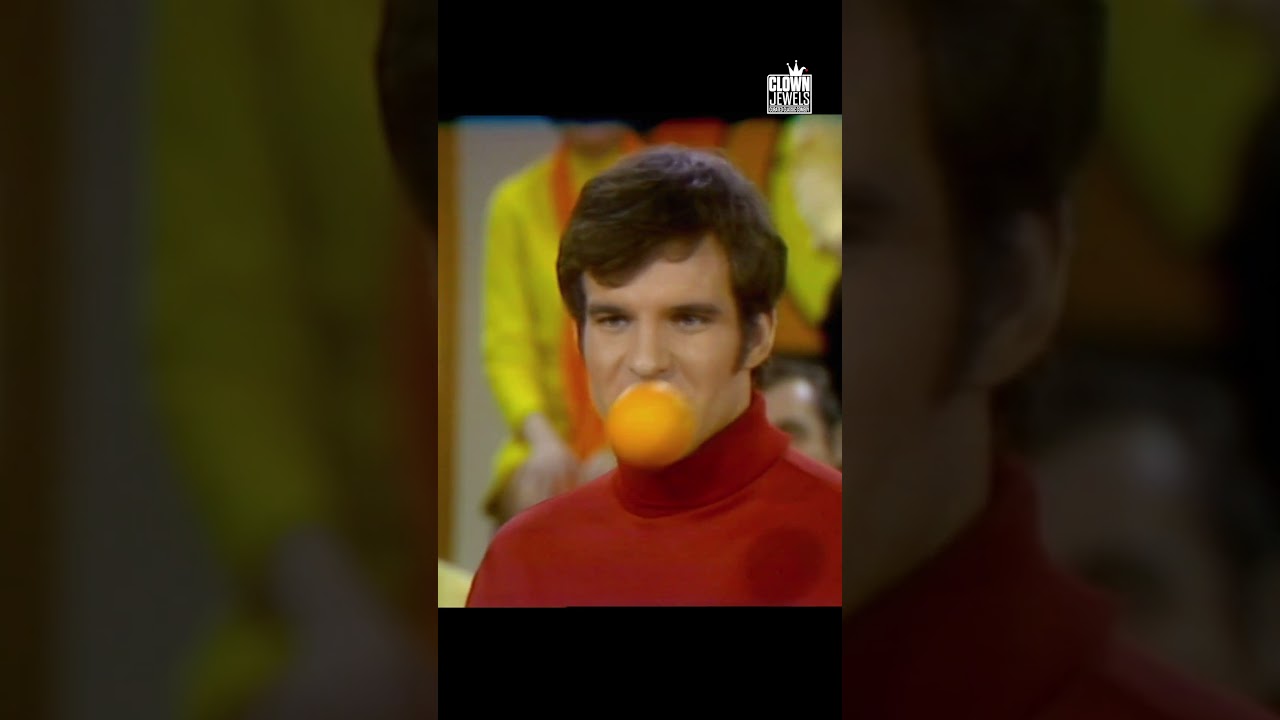 Steve Martin juggles #standup #comedy #shorts