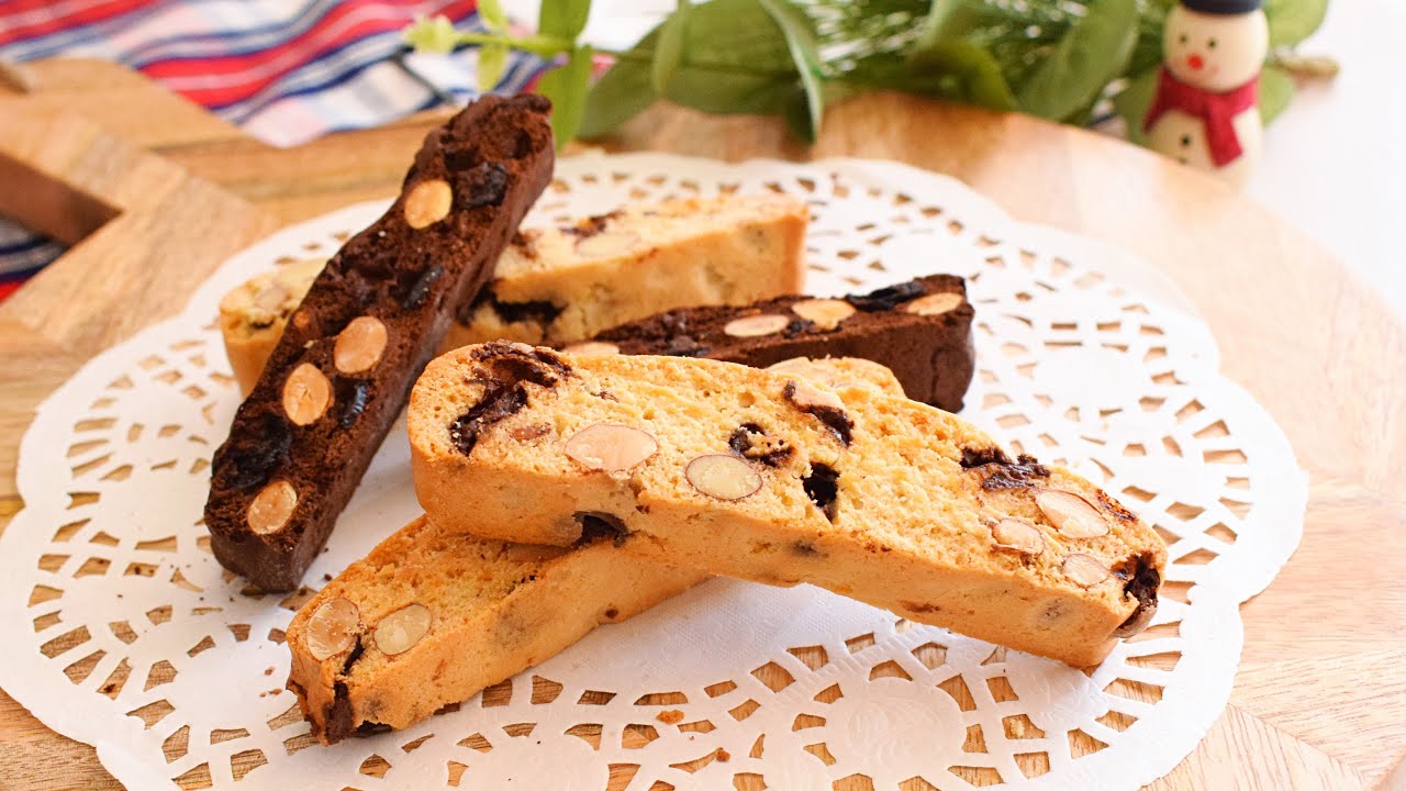 These Chocolate Almond Biscotti are Perfect for Teatime! Easy and Quick Cookie Recipe | SweetsMin