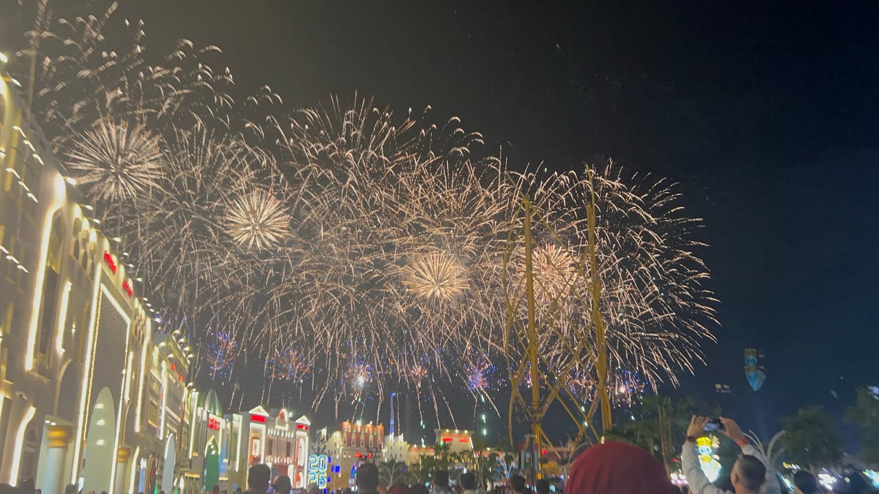 New year night 2026 at Al Wathba  AbuDhabi 63 mint record fireworks 