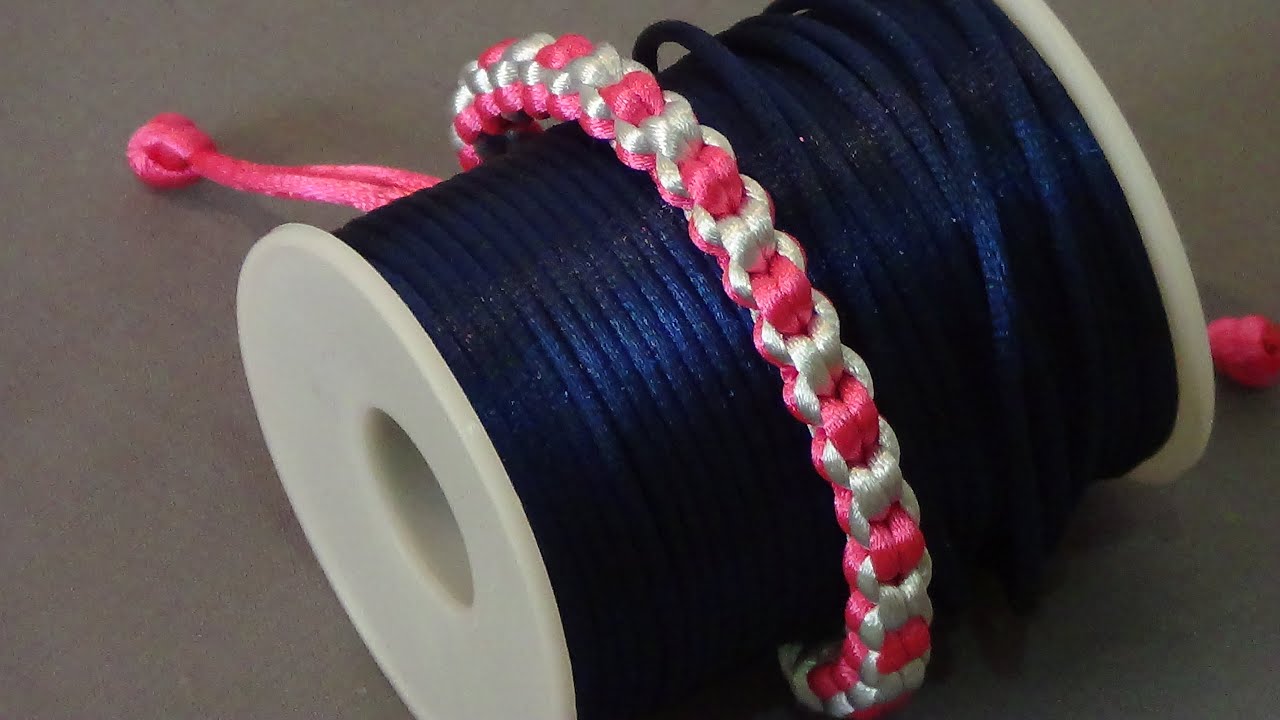 PULSERA FÁCIL KUMIHIMO ROSA Y GRIS