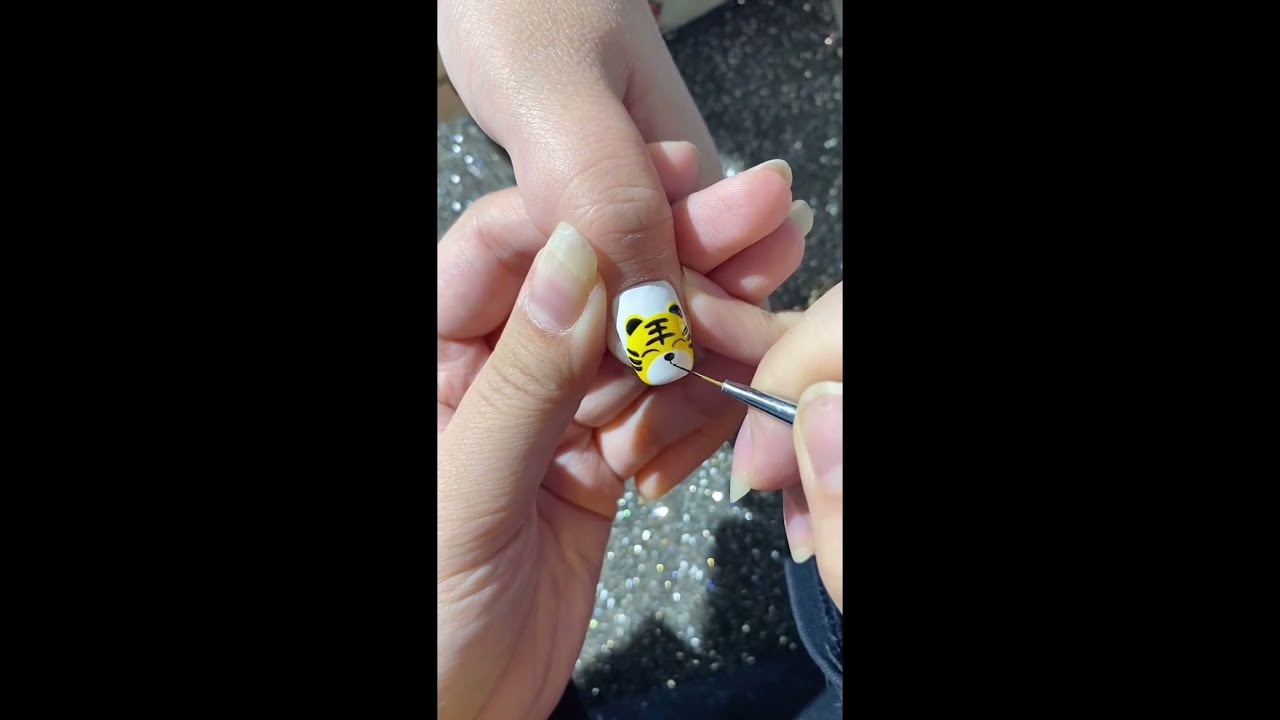 Tổng hợp các mẫu nail đẹp cho chị em đi chơi tết