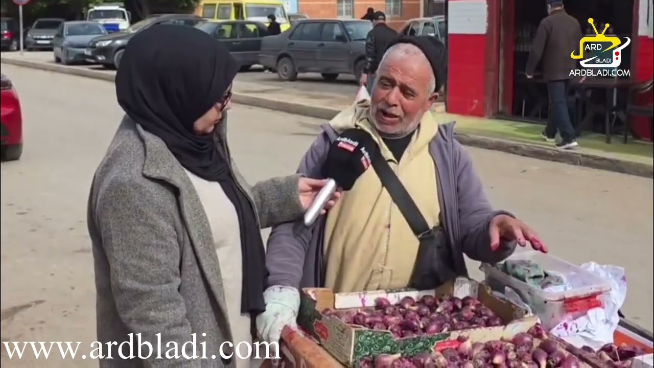 ظهور نادر للتين الشوكي بالناظور الهندية” الشتوية  وفوائد غذائية يلهب الأسواق ويجذب المواطنين