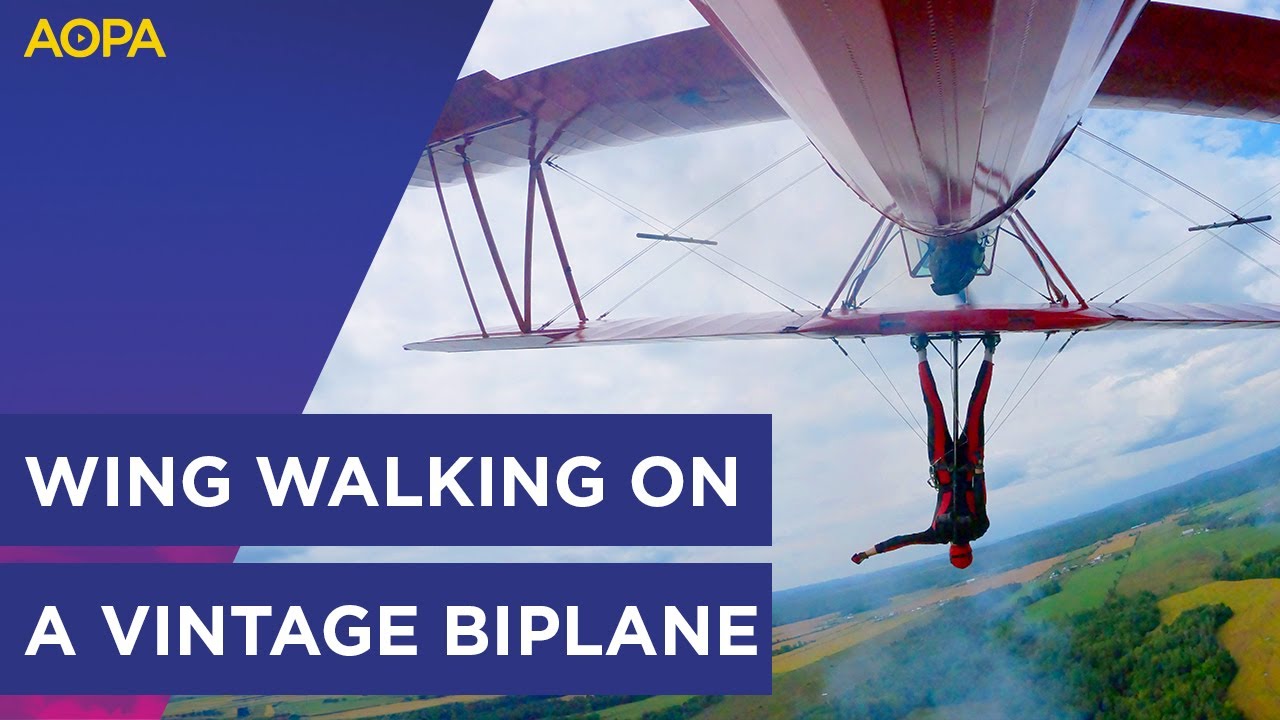 Захватывающее авиашоу: прогулка по крылу биплана Stearman